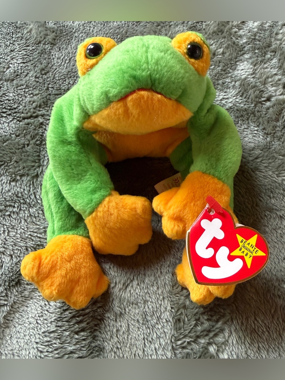 VINTAGE TY BEANIE BABY SMOOCHY FROG PVC PELLETS